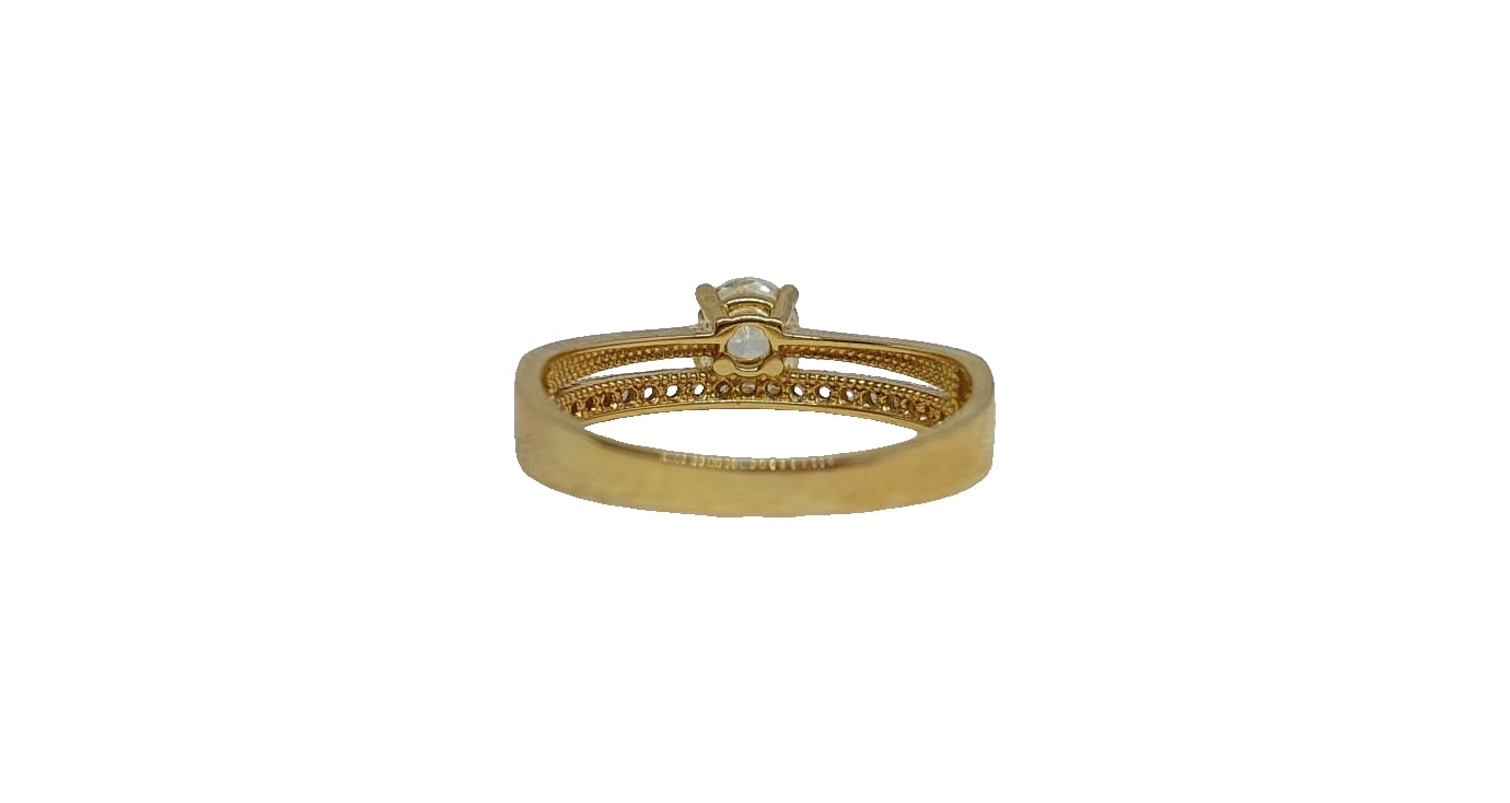 9ct Yellow gold cubic zirconia round cut split shank ring