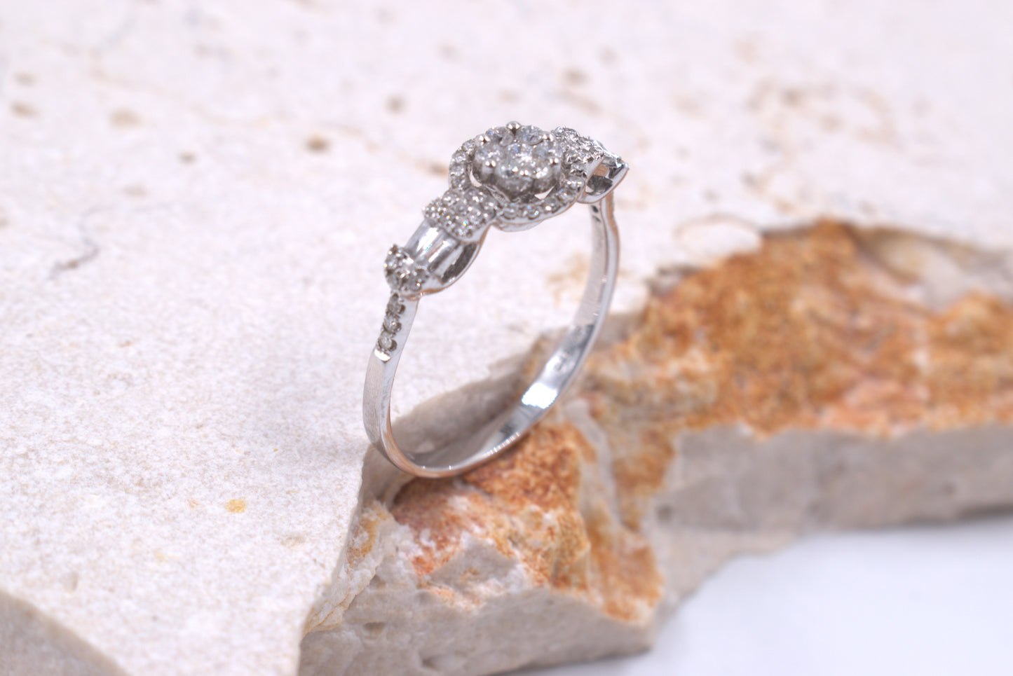 9ct White Gold Illusion Style Diamond Ring With Diamond Halo