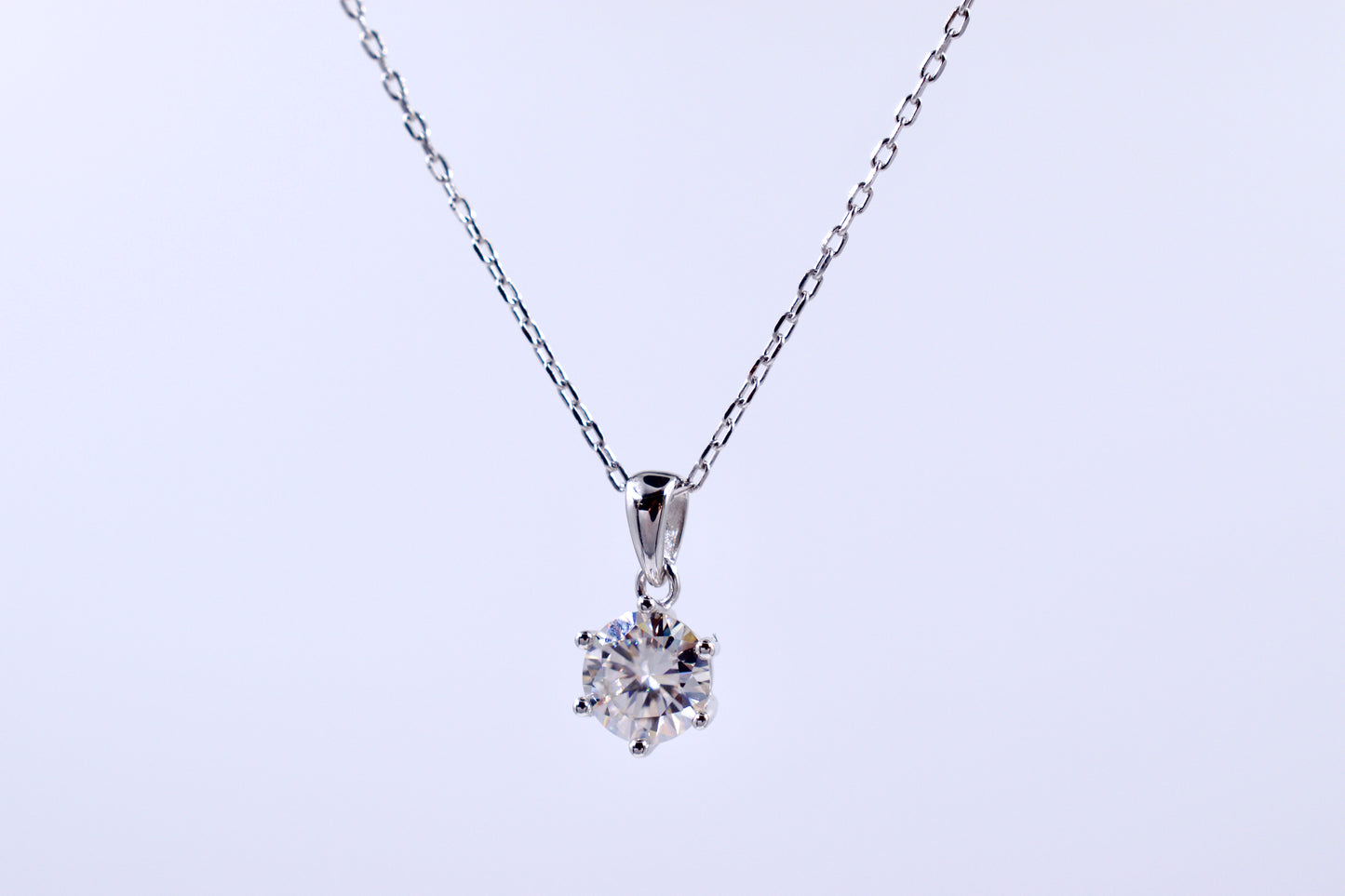 Sterling Silver 18ct Rhodium Plated Moissanite necklace