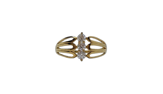 9ct Yellow gold 3x round cubic zirconia fancy split shank ring
