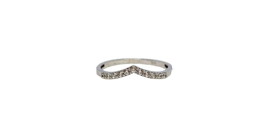 9ct White gold cubic zirconia V-shape claw setting band