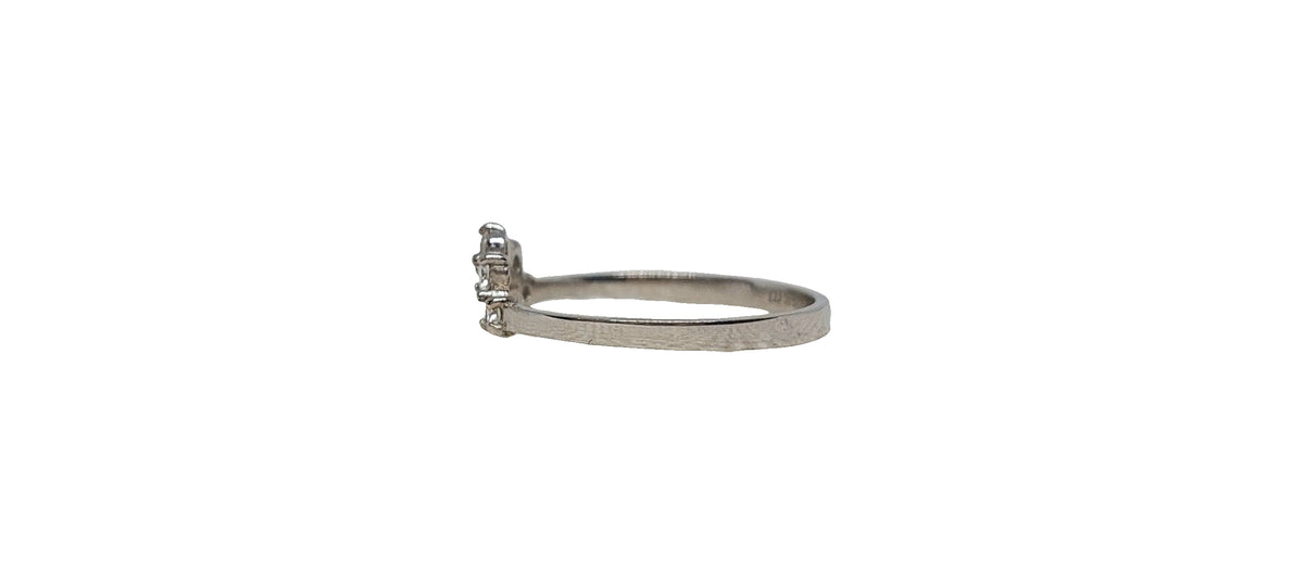 9ct White gold curved 5 stone lab diamond eternity band
