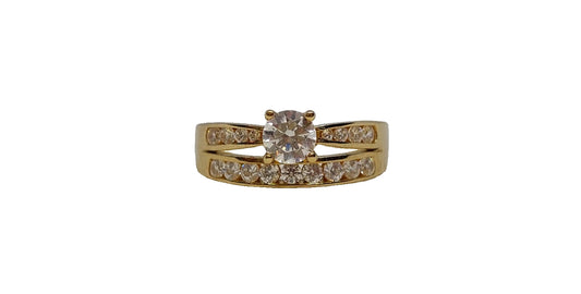 9ct Yellow gold round 4 claw spilt shank channel setting cubic zirconia ring