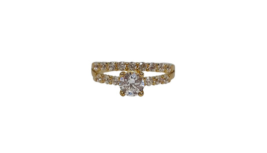 9ct Yellow gold round 4 claw split shank claw setting cubic zirconia ring