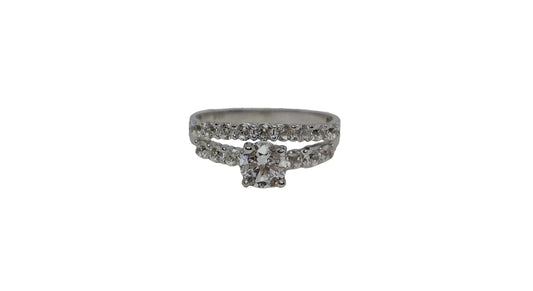 9ct White gold round 4 claw cubic zirconia double shank design ring