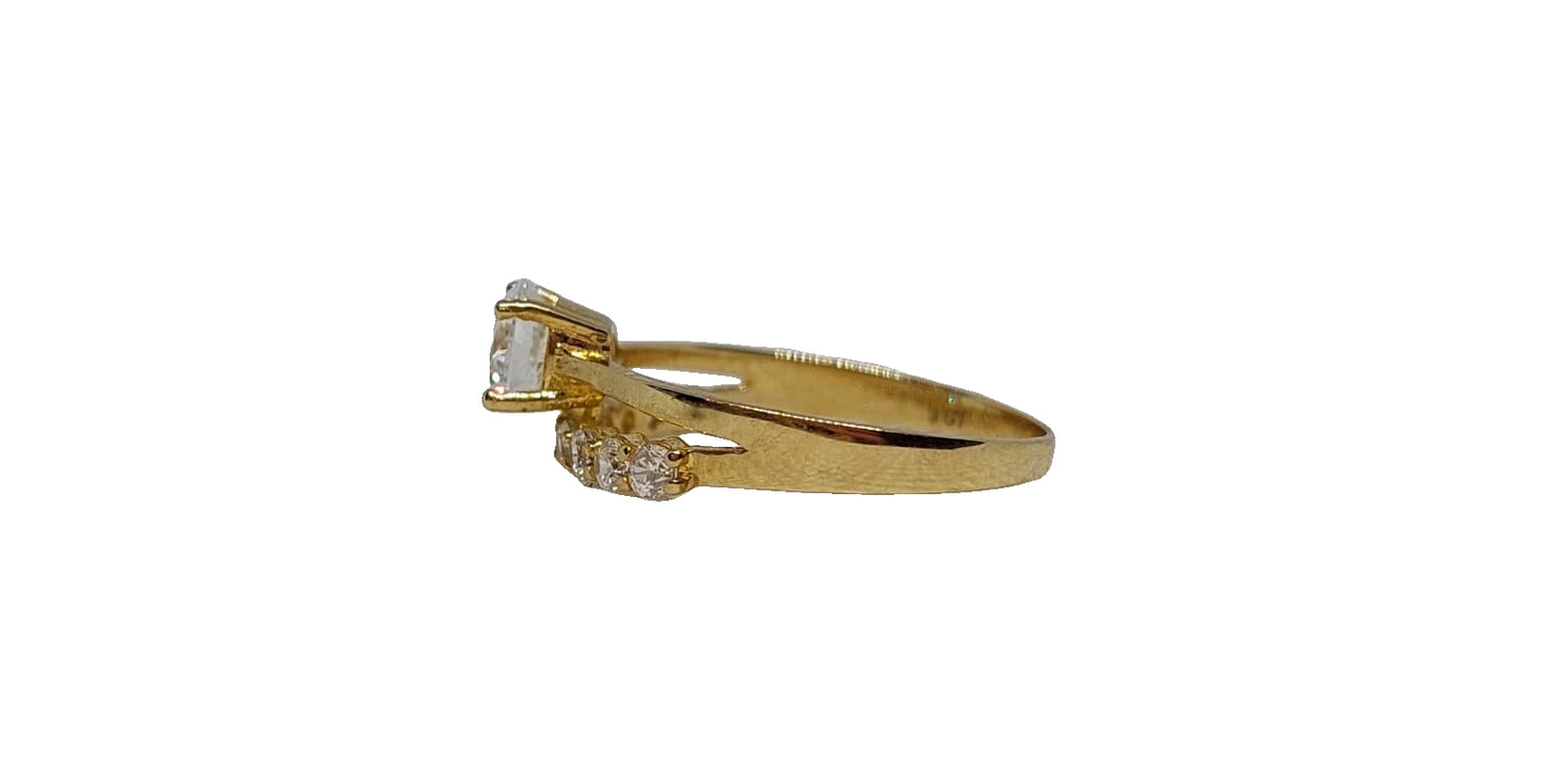9ct Yellow gold round 4 claw split shank plain and cubic zirconia shank ring