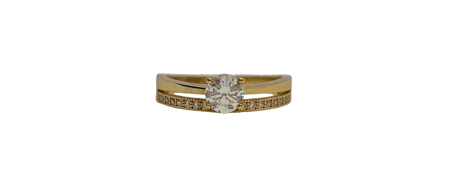 9ct Yellow gold cubic zirconia round cut split shank ring