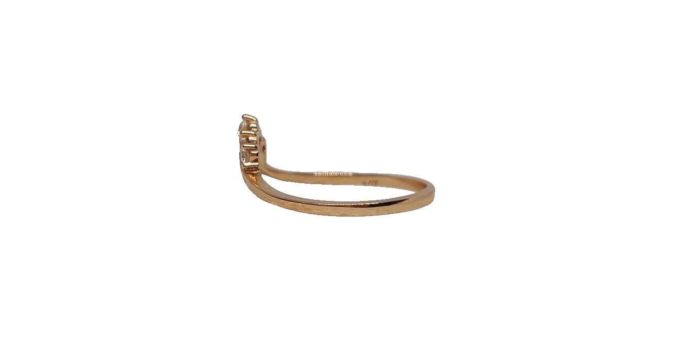 9ct rose gold 5x cubic zirconia V-shape plain shank band