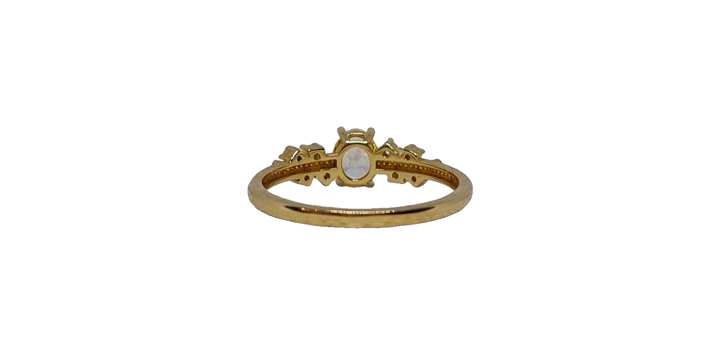 9ct Yellow gold oval 4 claw cubic zirconia snowdrift design ring