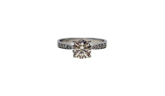 9ct White gold cubic zirconia 4 claw with channel setting cubic zirconia tapered shank ring