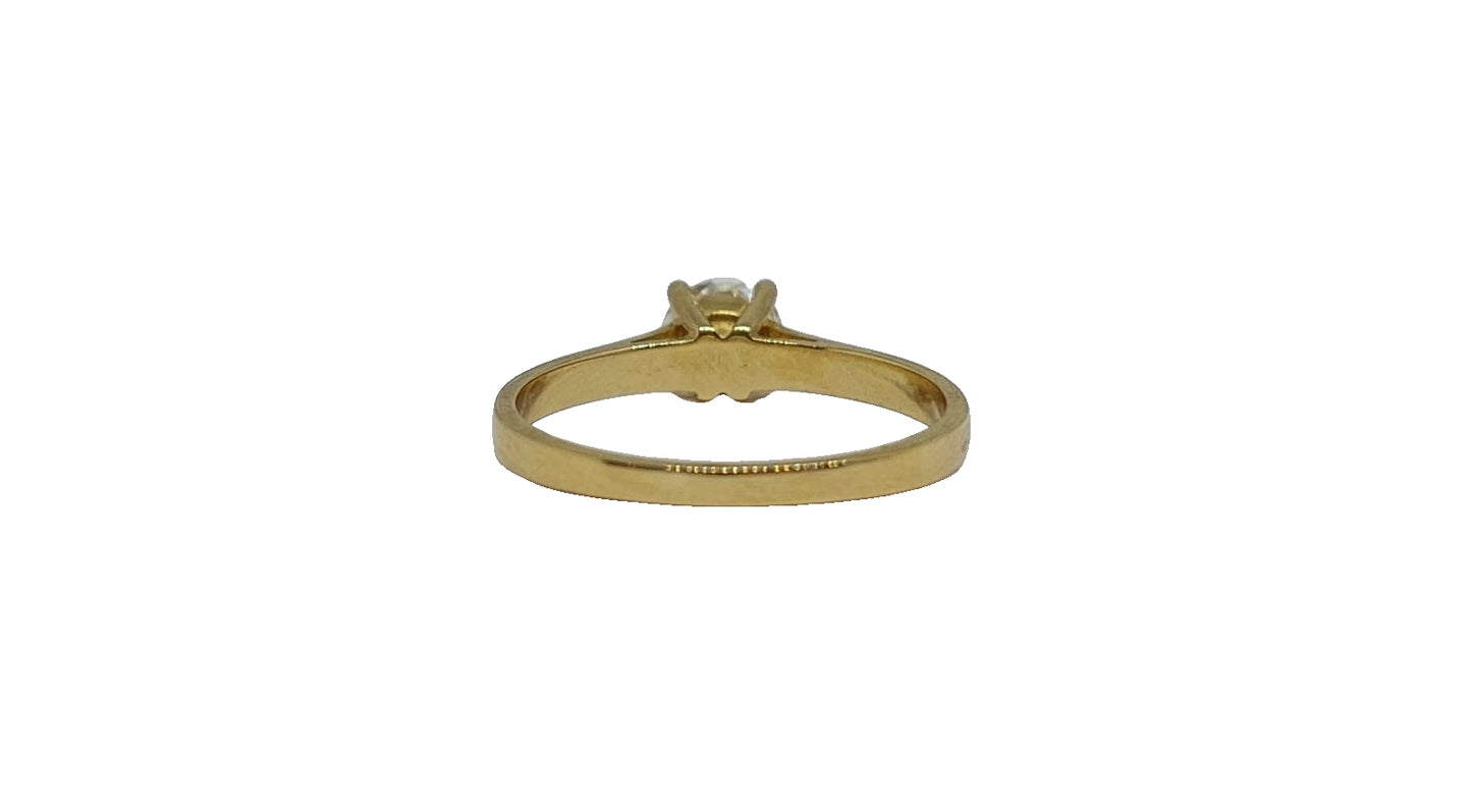 9ct Yellow gold 4 claw cubic zirconia solitaire plain shank ring