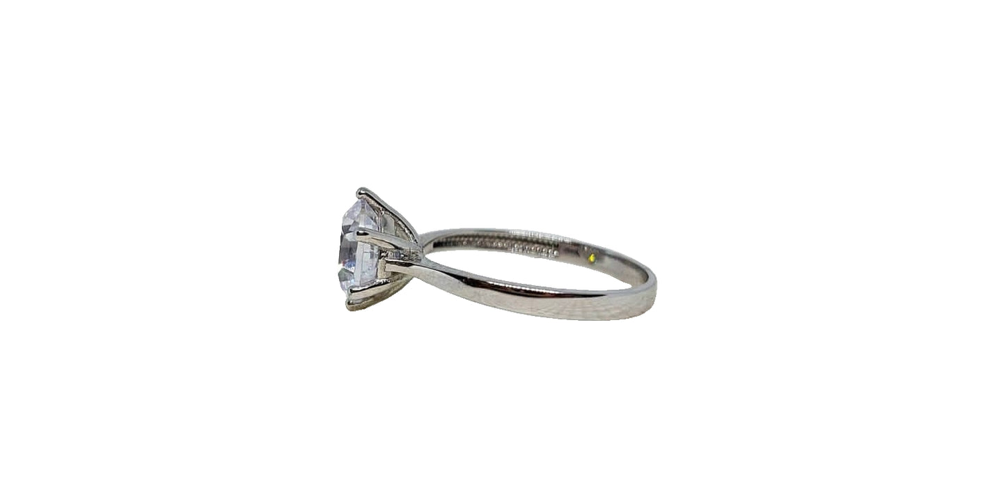 9ct White gold 6 claw cubic zirconia with tapered shank ring