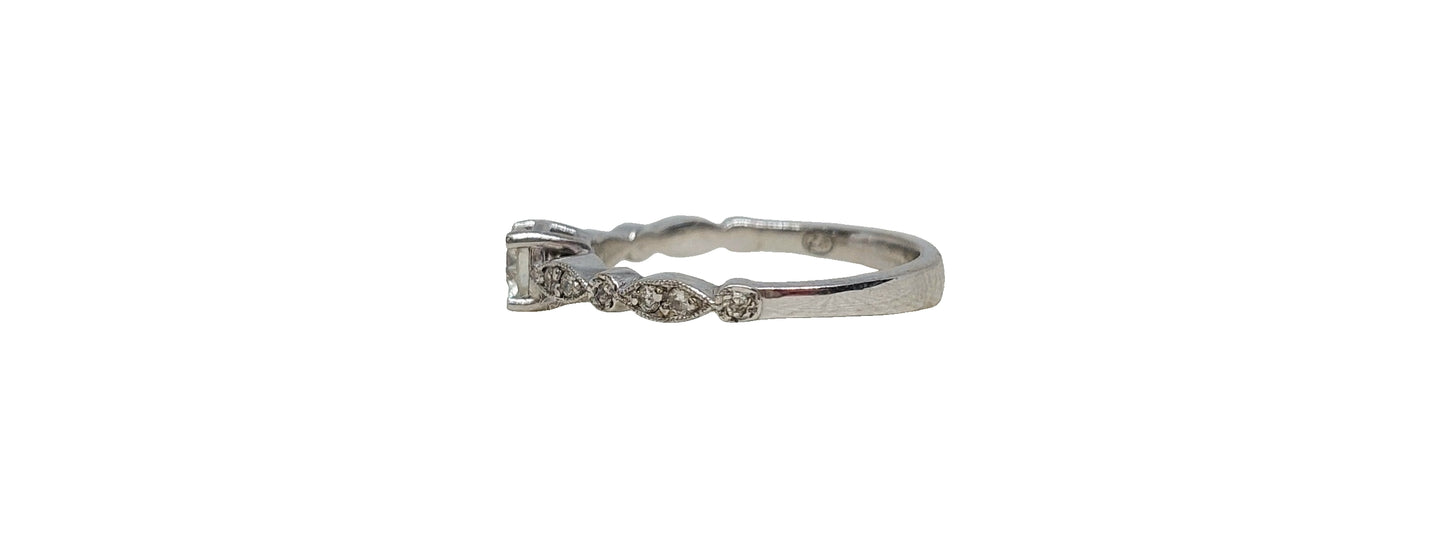 18ct White Gold round diamond marquise/ round shank ring