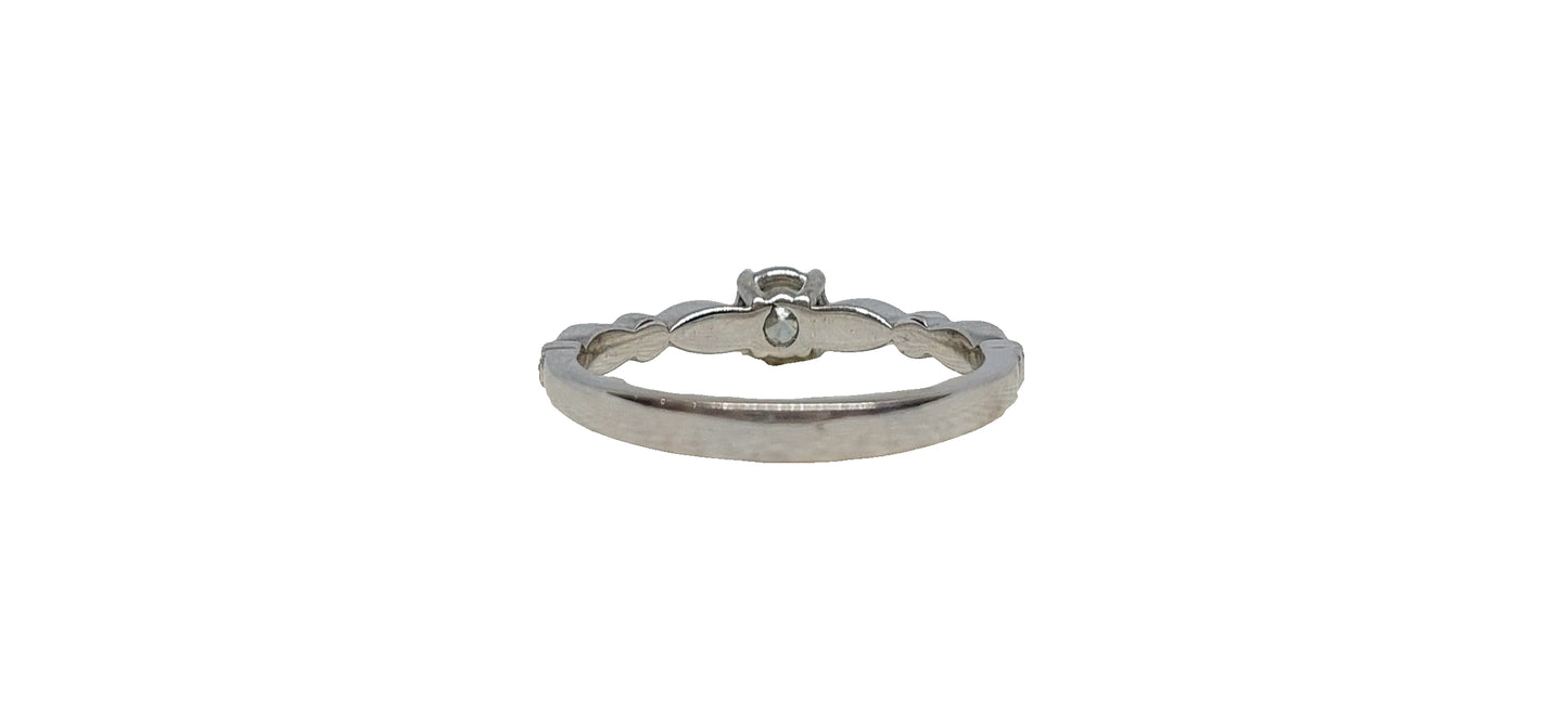 18ct White Gold round diamond marquise/ round shank ring