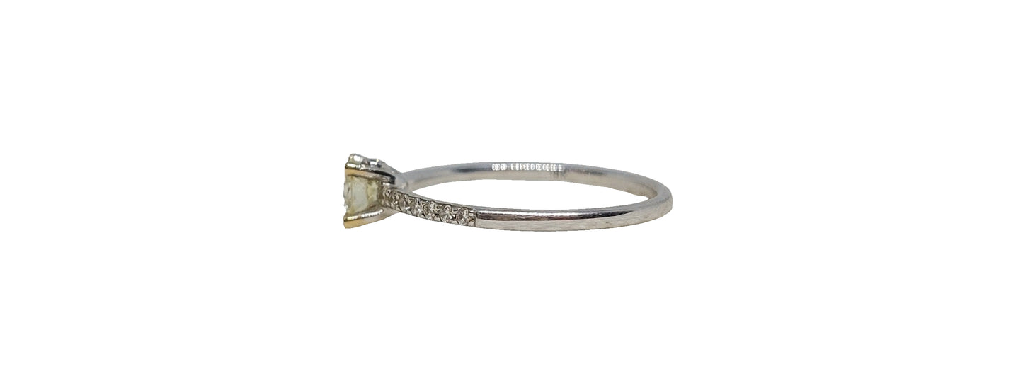 18ct While Gold round 4 claw diamond solitaire diamond shank ring