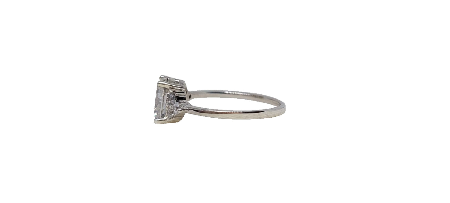 Sterling silver 18ct rhodium plating oval moissanite cubic zirconia cluster plain shank ring