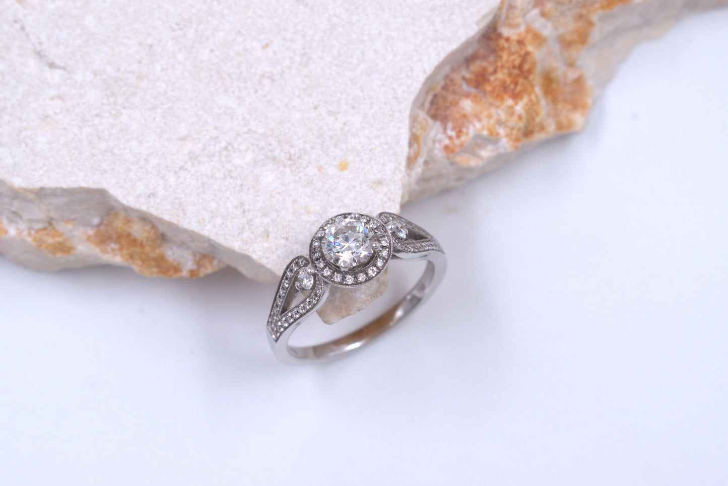 18ct White Gold Diamond ring with halo, split shank and Hidden Halo