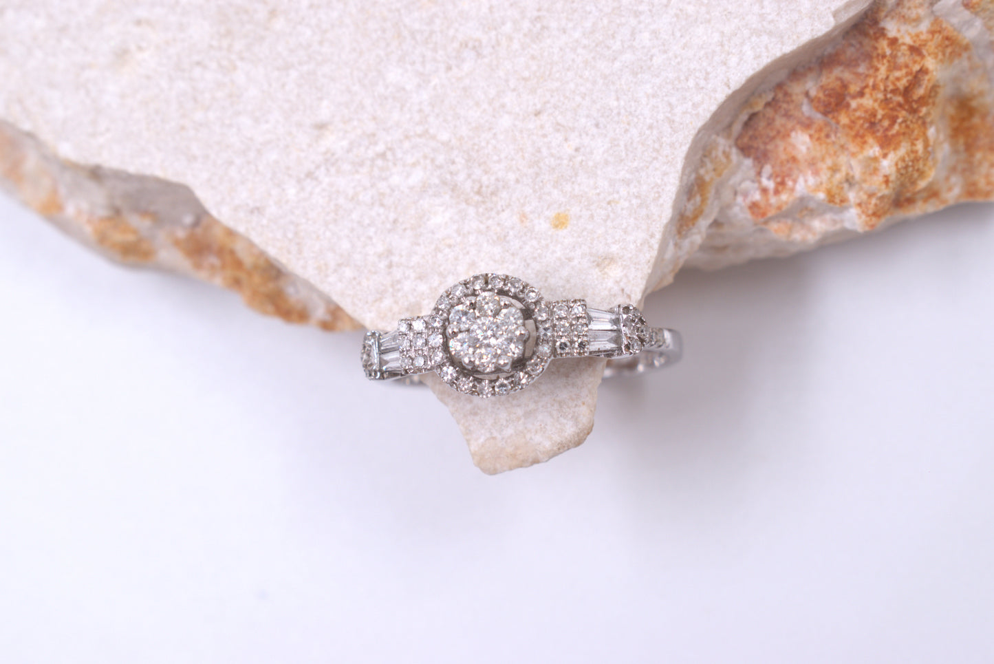 9ct White Gold Illusion Style Diamond Ring With Diamond Halo