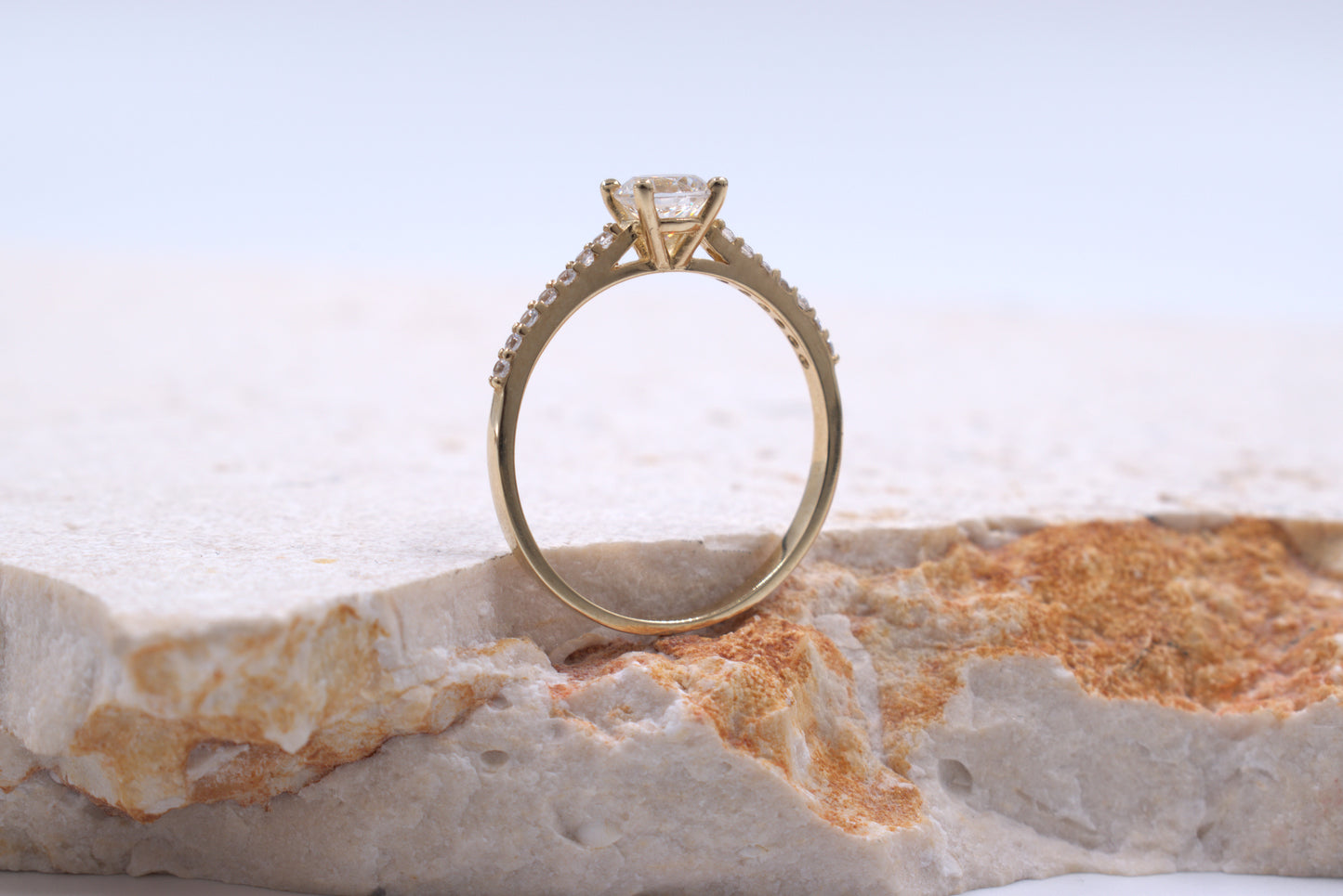 9ct Yellow Gold  Round Cubic Zirconia Ring