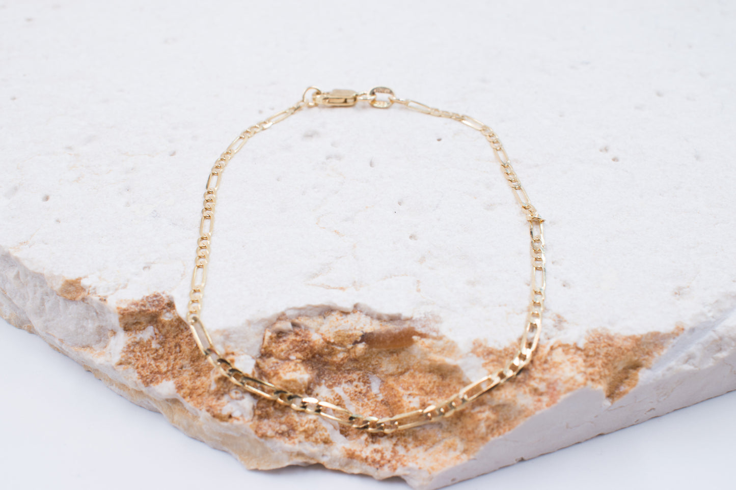 9ct Yellow Gold Fine Figaro Bracelet