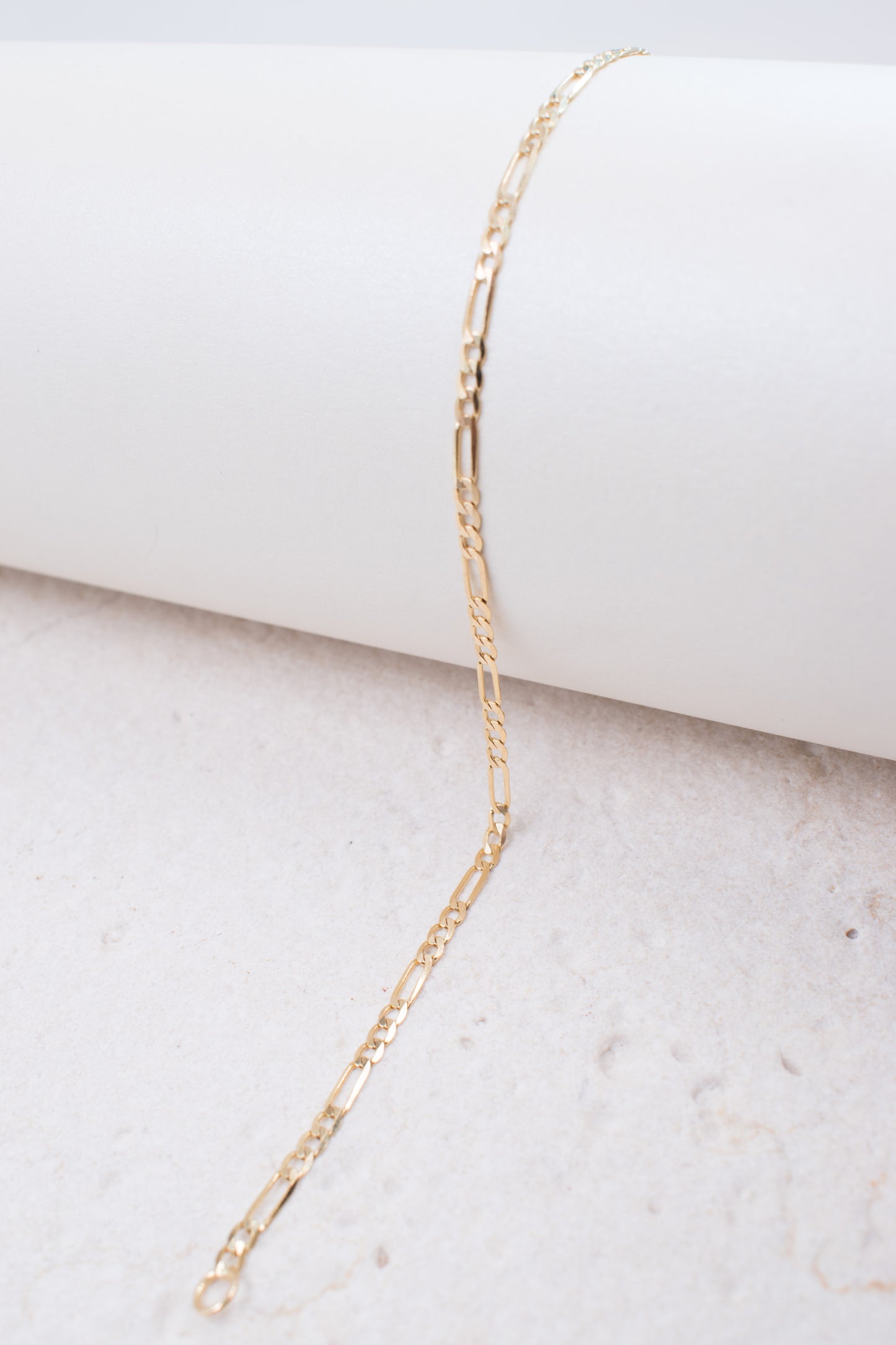 9ct Yellow Gold Fine Figaro Bracelet