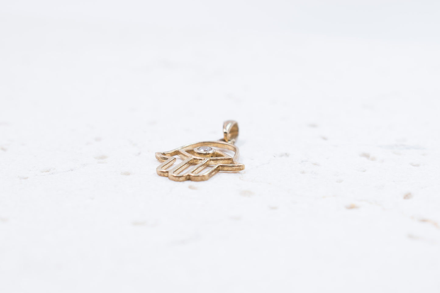 9ct Yellow Gold Cut Out Hamsa Hand Pendant