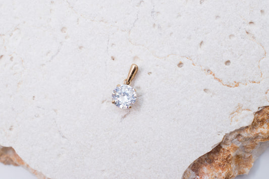 9ct Yellow Gold Round Cubic Zirconia Pendant