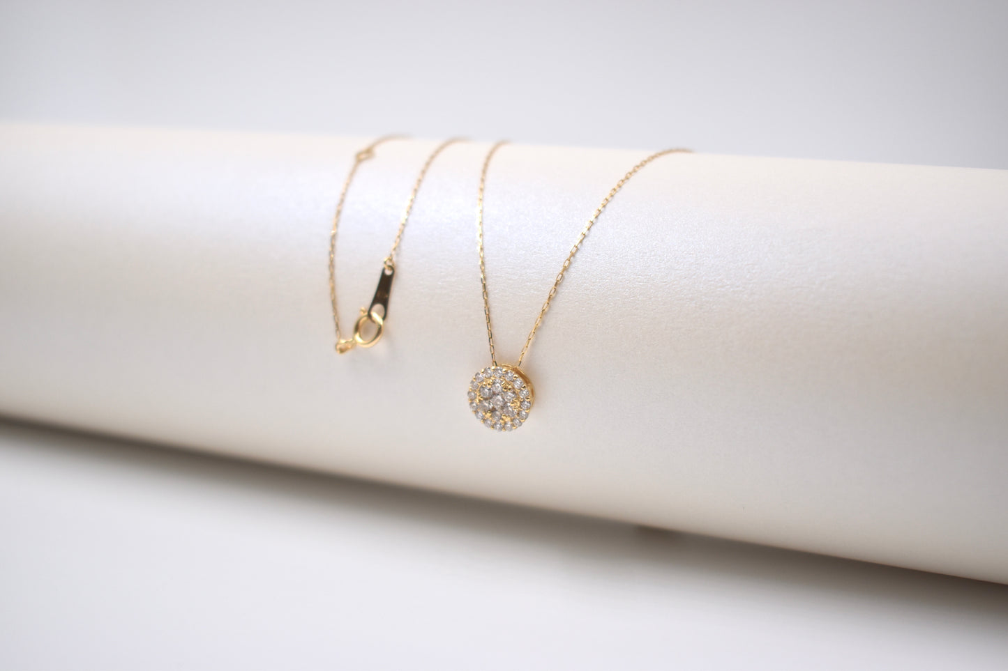18ct Yellow Gold Illusion set Diamond Slider Necklace