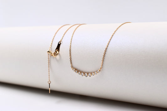 18ct Yellow Gold Graduating Curved Diamond Necklace