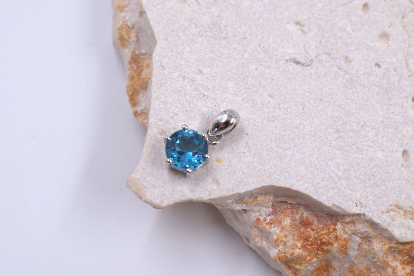 Sterling Silver Round Swiss Blue Pendant(November Birthstone)